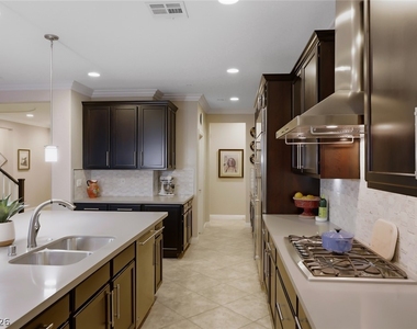 2534 Birch Hollow Street - Photo Thumbnail 16