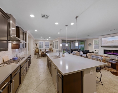 2534 Birch Hollow Street - Photo Thumbnail 15