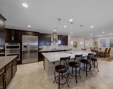 2534 Birch Hollow Street - Photo Thumbnail 14