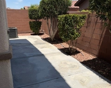 6856 Quindio Street - Photo Thumbnail 35