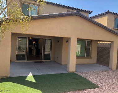 135 Berneri Drive - Photo Thumbnail 18