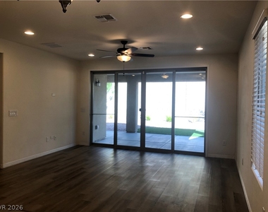 135 Berneri Drive - Photo Thumbnail 3