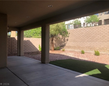 135 Berneri Drive - Photo Thumbnail 19