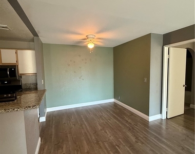 2200 S Fort Apache Road - Photo Thumbnail 5
