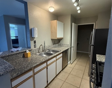 2200 S Fort Apache Road - Photo Thumbnail 4