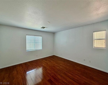 884 Blue Rosalie Place - Photo Thumbnail 18