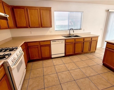 5745 W Dewey Drive - Photo Thumbnail 5
