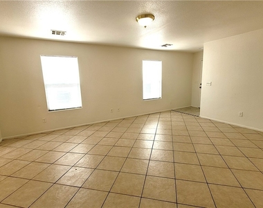 5745 W Dewey Drive - Photo Thumbnail 4