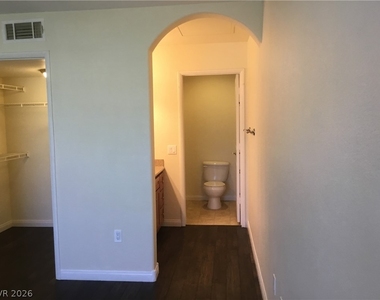 4400 S Jones Boulevard - Photo Thumbnail 15