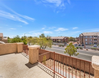 2621 Lazy Leopard Court - Photo Thumbnail 16