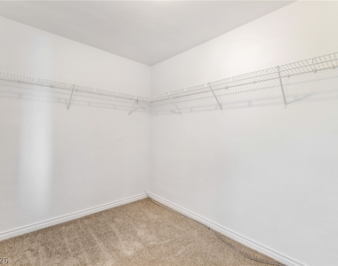 2621 Lazy Leopard Court - Photo Thumbnail 19