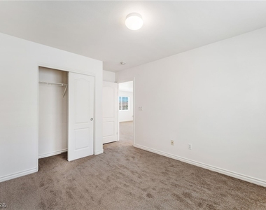 2621 Lazy Leopard Court - Photo Thumbnail 20