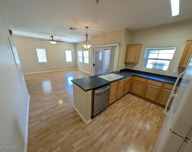 10280 Gilmore Canyon Court - Photo Thumbnail 12