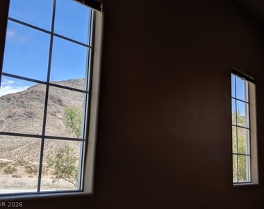 10280 Gilmore Canyon Court - Photo Thumbnail 7