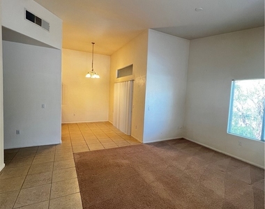 8985 Durango Drive - Photo Thumbnail 7