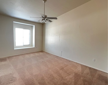 8985 Durango Drive - Photo Thumbnail 16