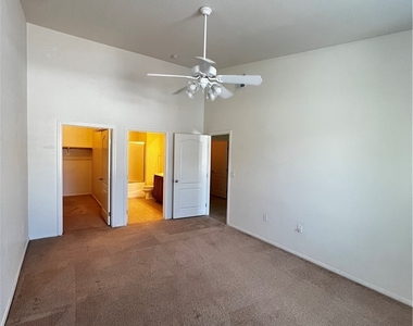 8985 Durango Drive - Photo Thumbnail 13