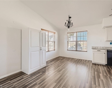 520 Arrowhead Trail - Photo Thumbnail 6