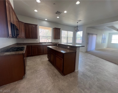 1550 Midnight Cowboy Court - Photo Thumbnail 11