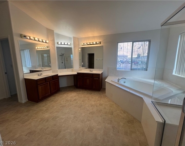 1550 Midnight Cowboy Court - Photo Thumbnail 46