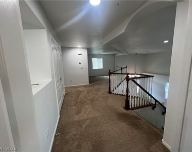 1550 Midnight Cowboy Court - Photo Thumbnail 38