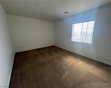 1550 Midnight Cowboy Court - Photo Thumbnail 33