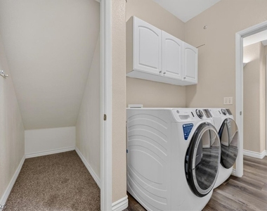 9901 Trailwood Drive - Photo Thumbnail 30