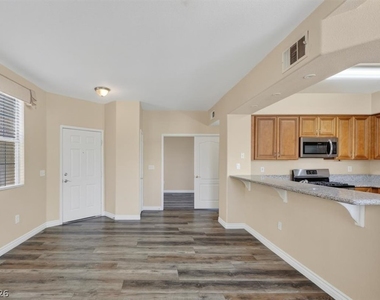 9901 Trailwood Drive - Photo Thumbnail 5