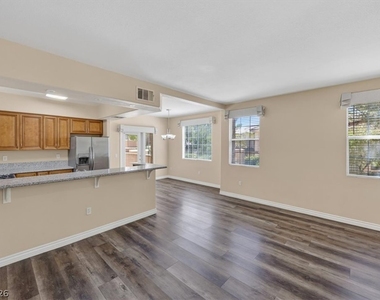9901 Trailwood Drive - Photo Thumbnail 8