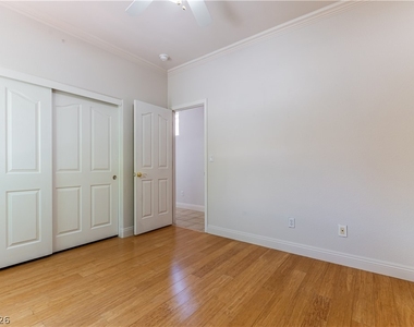 4432 Lobero Avenue - Photo Thumbnail 9
