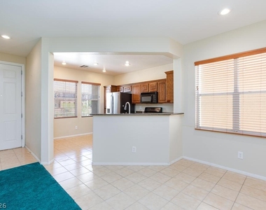 944 Douglas Flat Place - Photo Thumbnail 8