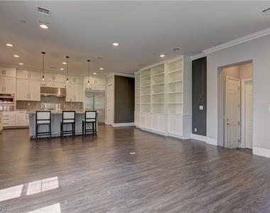 11280 Granite Ridge Drive - Photo Thumbnail 15