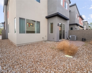 3192 Vittoria Avenue - Photo Thumbnail 21