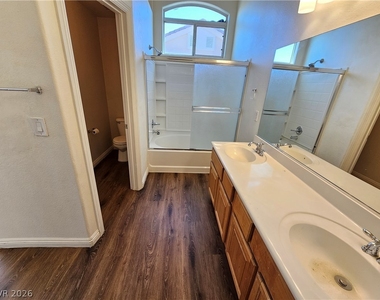 8639 Horizon Wind Avenue - Photo Thumbnail 21