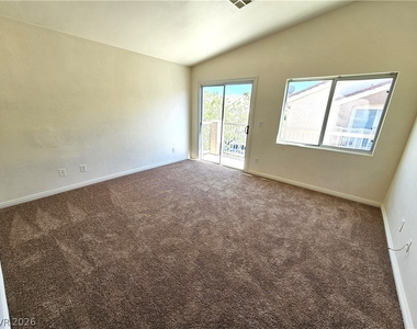 8639 Horizon Wind Avenue - Photo Thumbnail 23