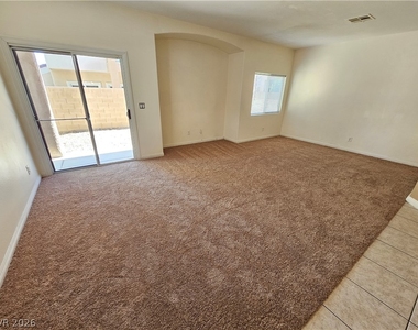 8639 Horizon Wind Avenue - Photo Thumbnail 9