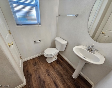8639 Horizon Wind Avenue - Photo Thumbnail 14