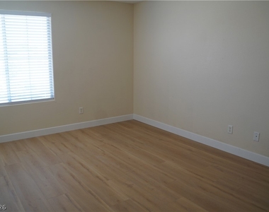 7216 Ophelia Court - Photo Thumbnail 12
