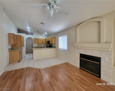 4523 Sparwood Drive - Photo Thumbnail 4