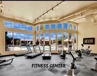 5044 River Glen Drive - Photo Thumbnail 4
