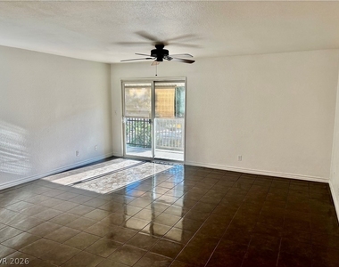 5044 River Glen Drive - Photo Thumbnail 13