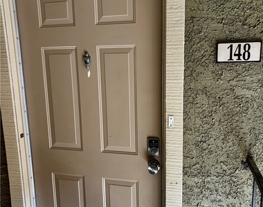 5044 River Glen Drive - Photo Thumbnail 14