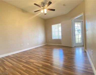 3400 Cabana Drive - Photo Thumbnail 16