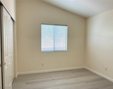 688 Pansy Place - Photo Thumbnail 8