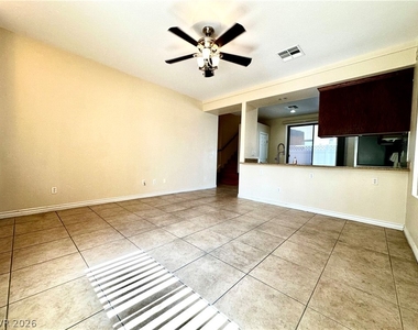 8137 Aurora Mist Street - Photo Thumbnail 4