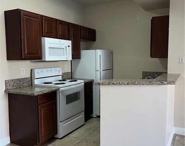 5154 S Jones Boulevard - Photo Thumbnail 2