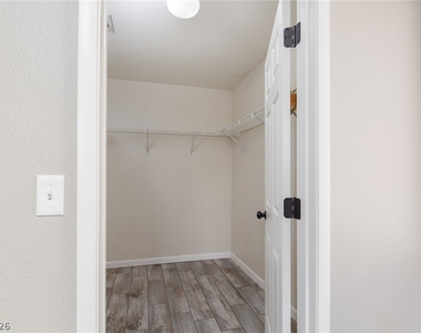 4912 Peaceful Pond Avenue - Photo Thumbnail 16