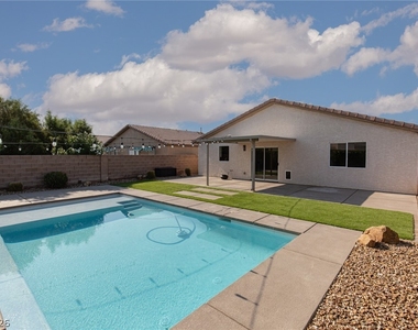 4912 Peaceful Pond Avenue - Photo Thumbnail 3