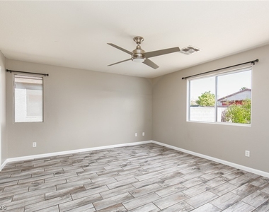 4912 Peaceful Pond Avenue - Photo Thumbnail 14