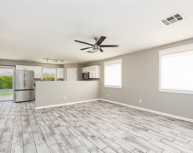 4912 Peaceful Pond Avenue - Photo Thumbnail 10